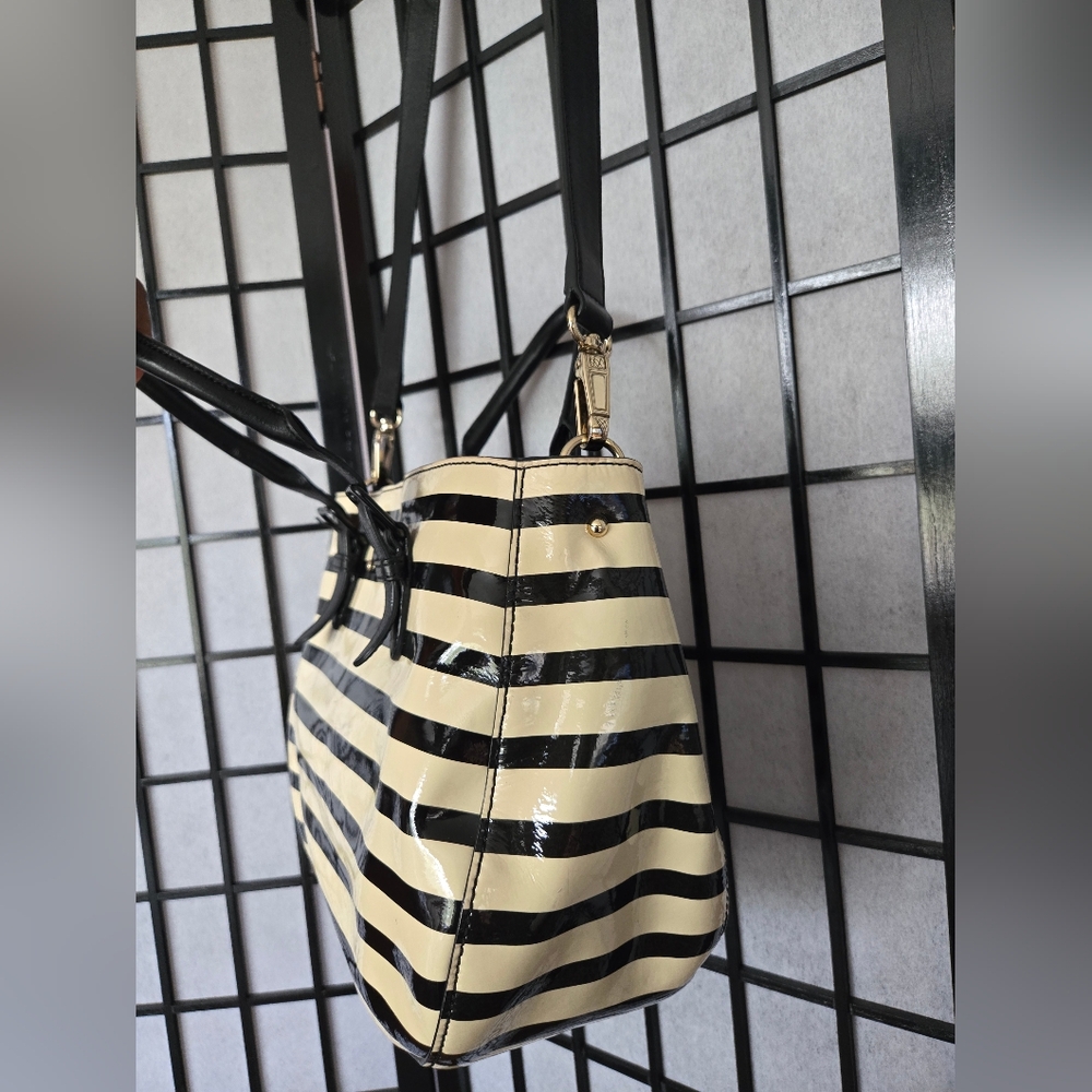 Kate Spade Classic Stripped 2way Tote - Picture 8 of 11